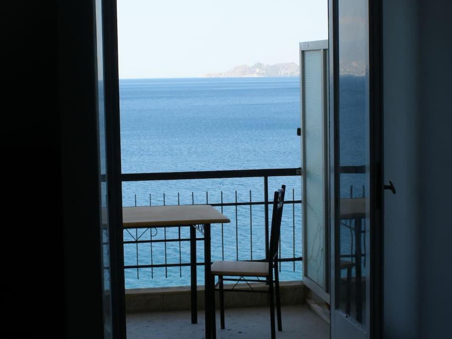 With Sea View Apartment